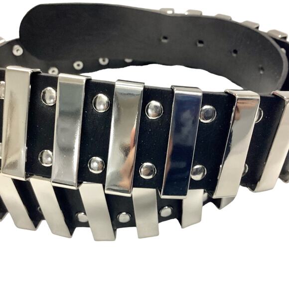 Urban Outfitters Fashion Belt - Picture 3 of 6